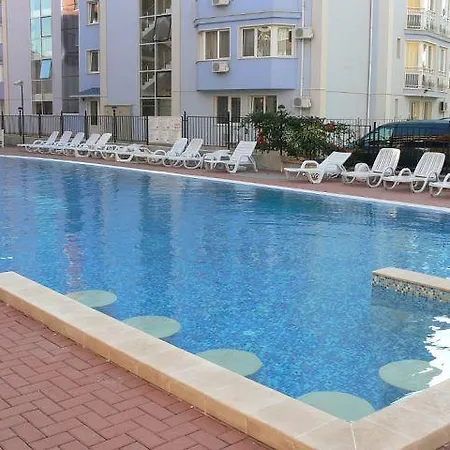 Sunset Beach 4 Studio