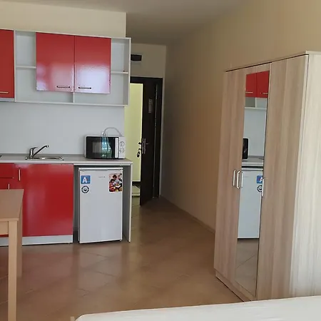 Sunset Beach 4 Studio Apartament *